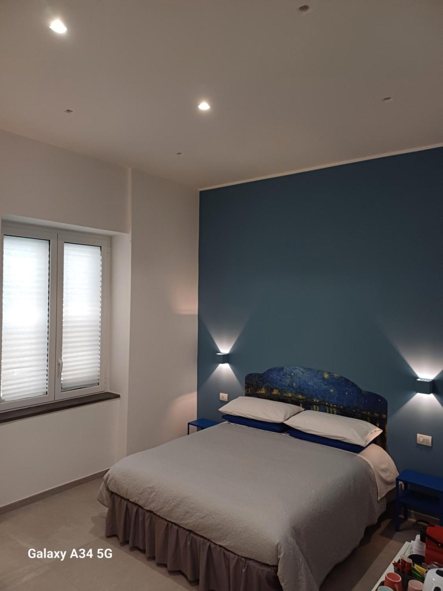 Partenope 10 Naples Luaran gambar