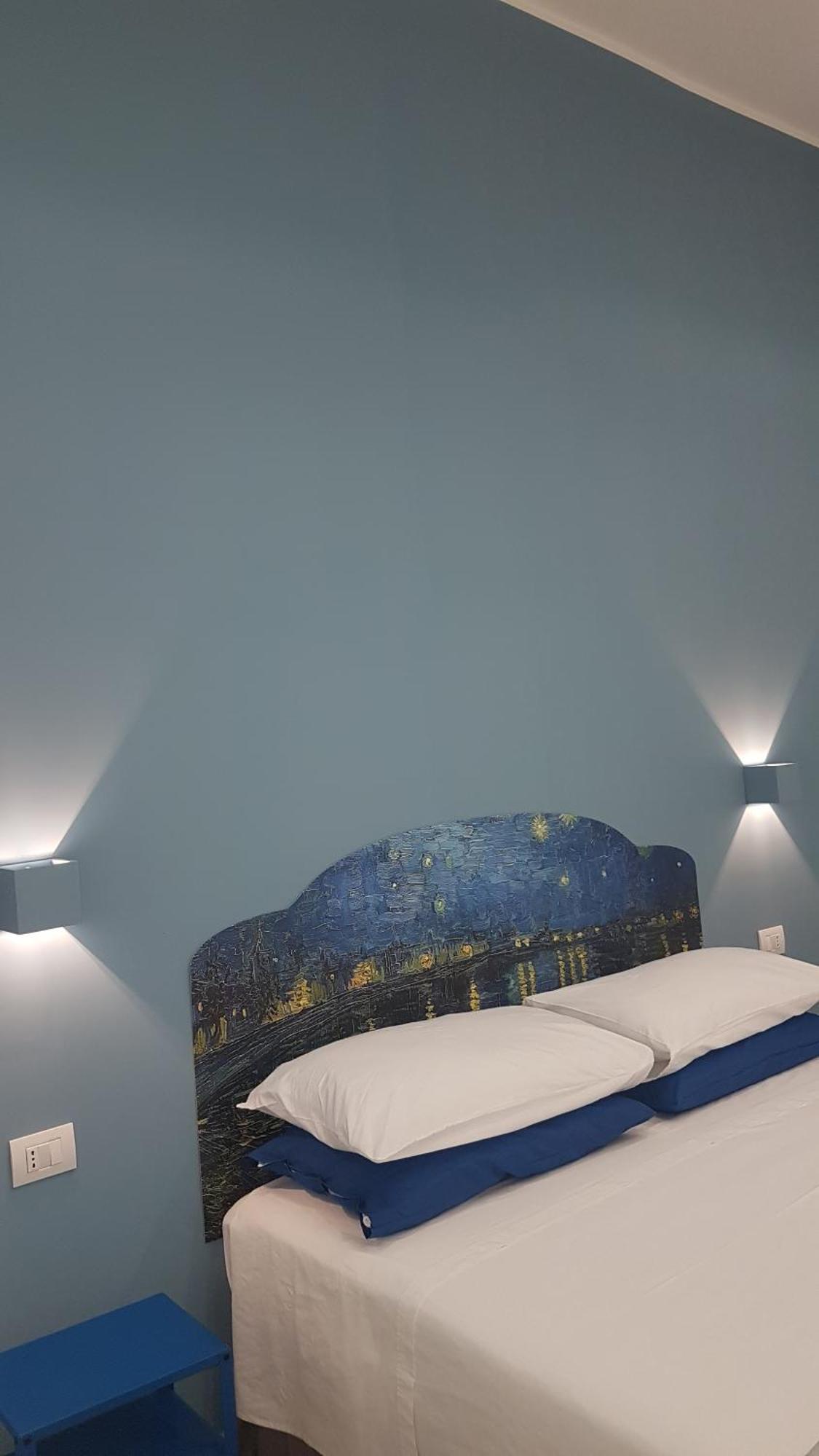 Partenope 10 Naples Luaran gambar